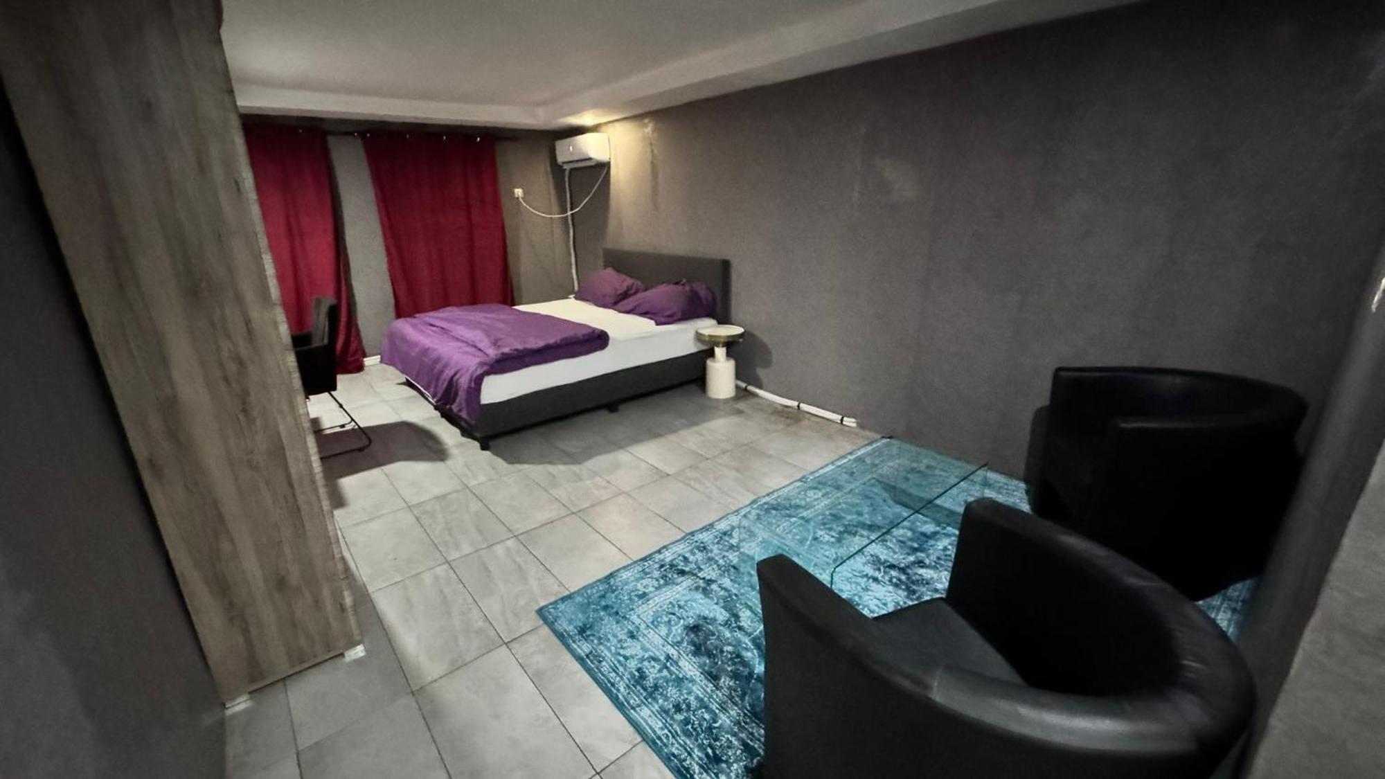 Mai Hotel Конакри Екстериор снимка