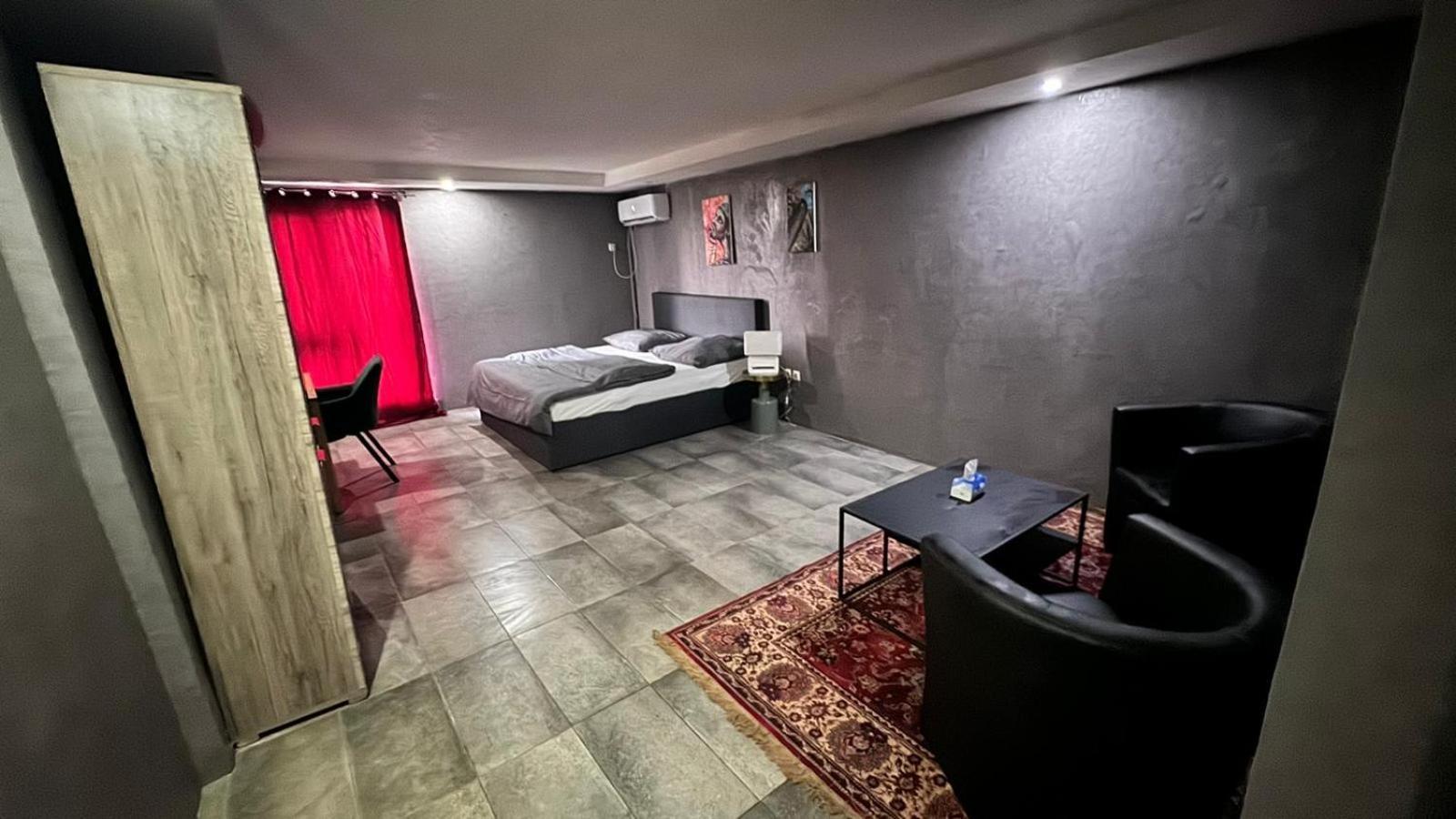 Mai Hotel Конакри Екстериор снимка